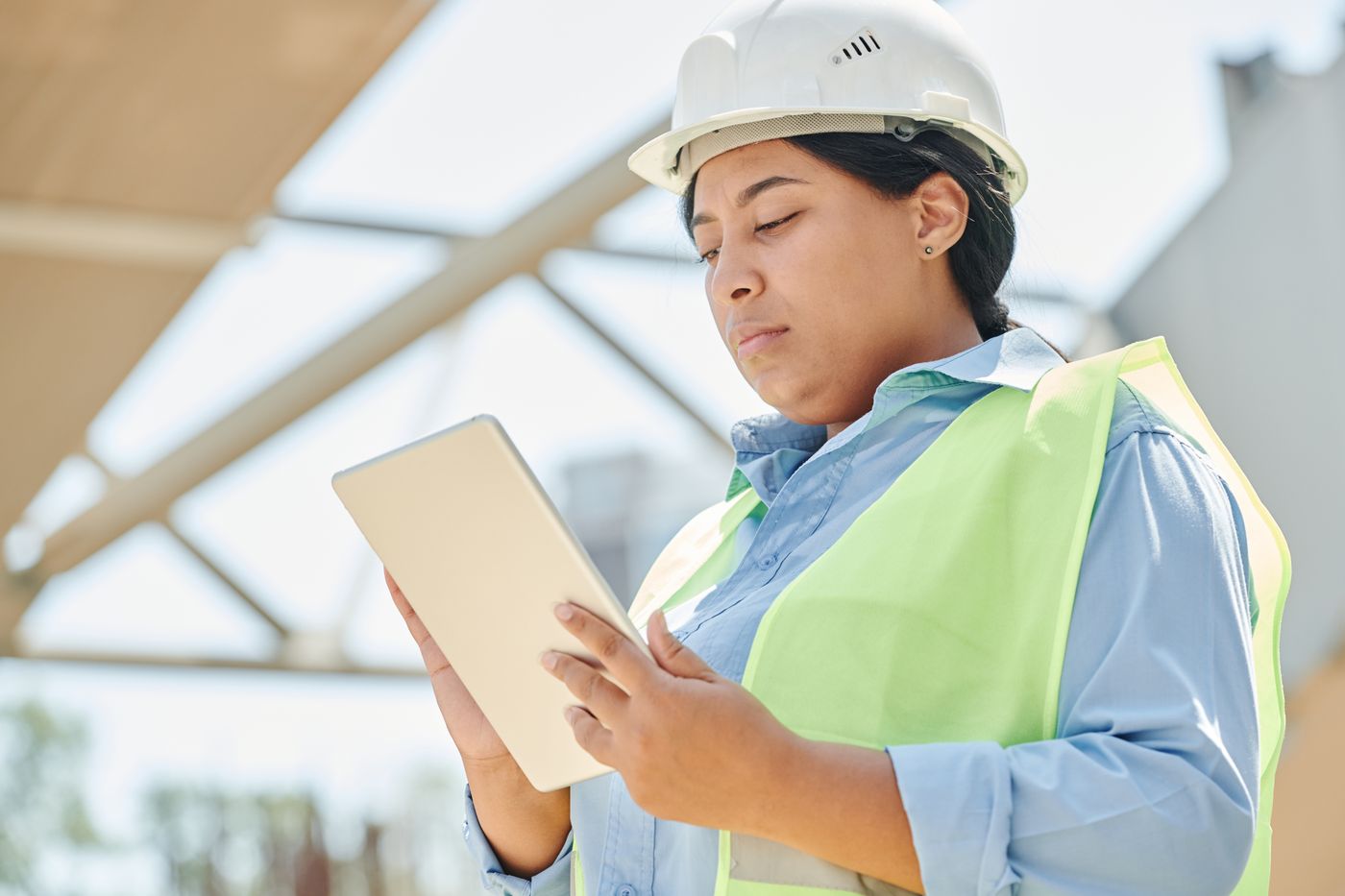 Hero photo: worker using a tablet